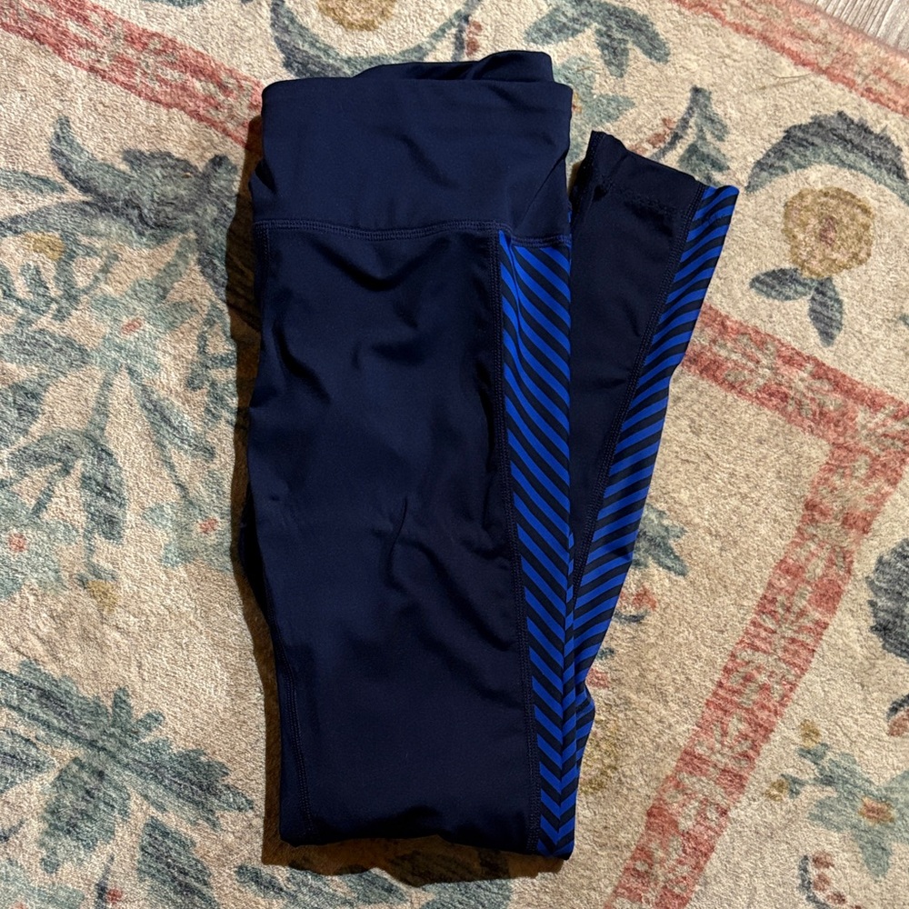 Athleta Women’s Blue Striped Matching Set